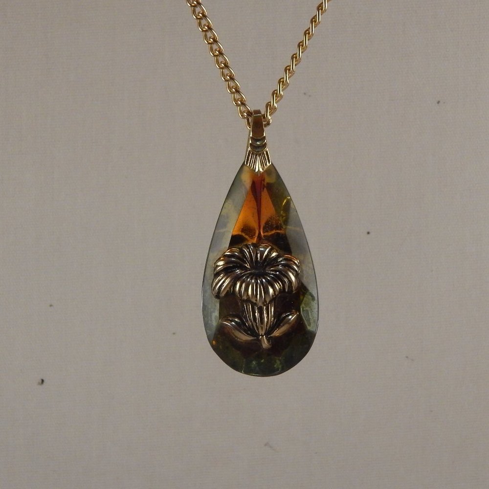 Gold flower Necklace